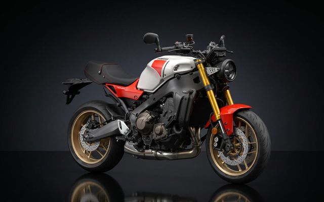 Yamaha XSR900