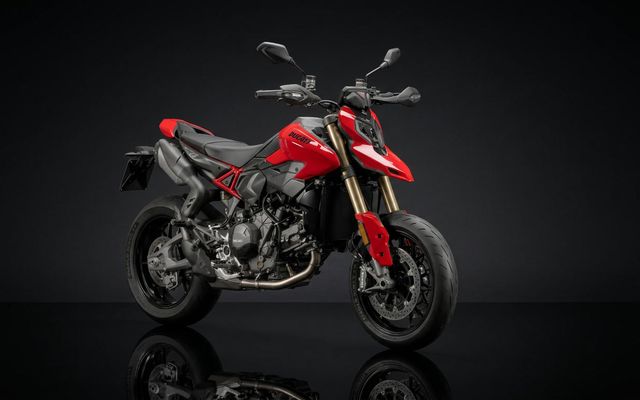 Ducati Hypermotard V2