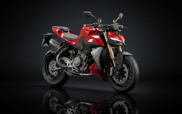 Ducati Streetfighter V2
