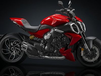 Ducati Diavel V4